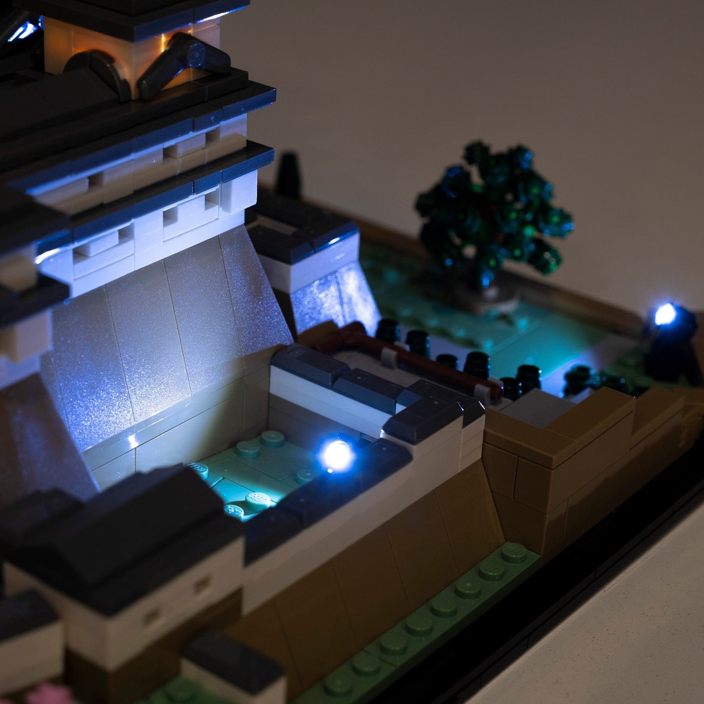 LEGO® Himeji Castle #21060 DIY Light Bundle