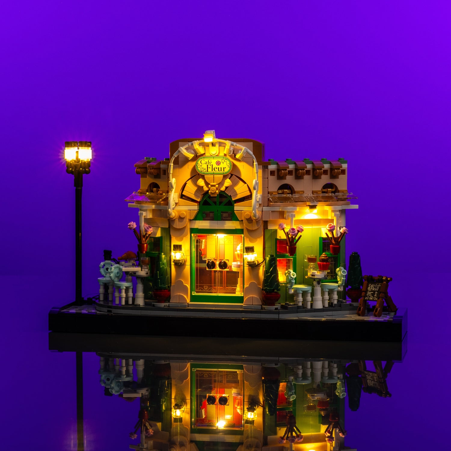 Light kits for LEGO® Creator Building sets