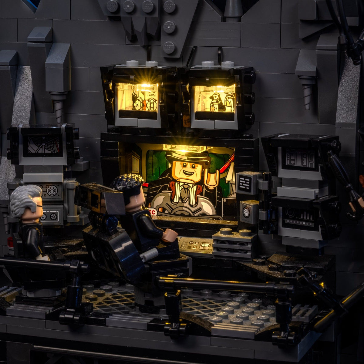 Bat-Computer illuminato nella LEGO® DC Batcave – Shadow Box