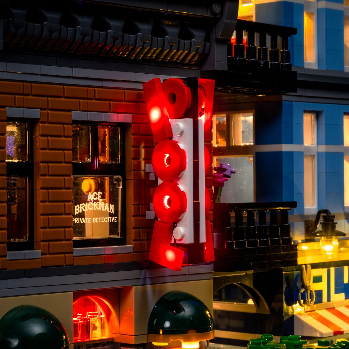 Animated illuminated POOL sign on the LEGO® Creator Expert Detective’s Office