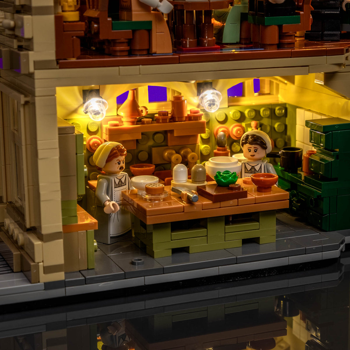 Cuisine et pièces inférieures illuminées de LEGO® Downton Abbey