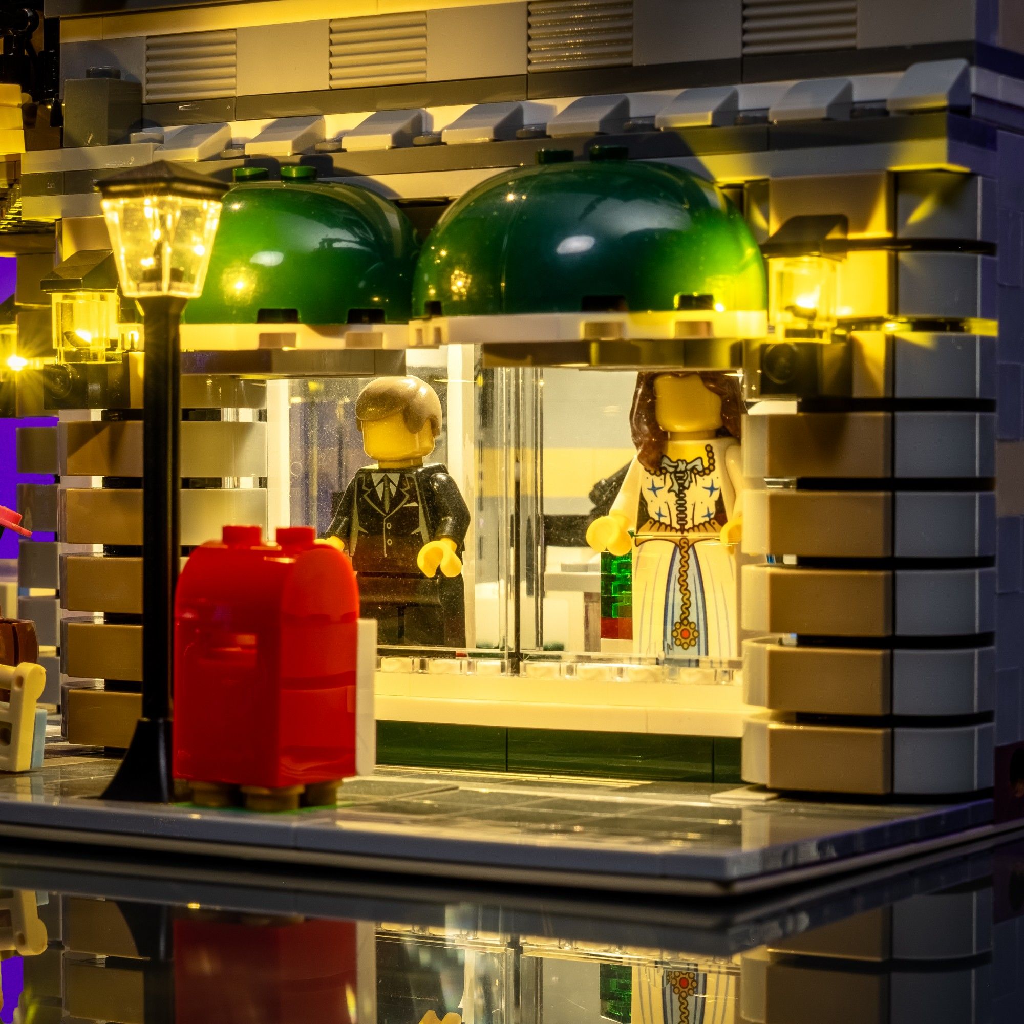 Light Kit for LEGO® Grand Emporium #10211 | Light My Bricks