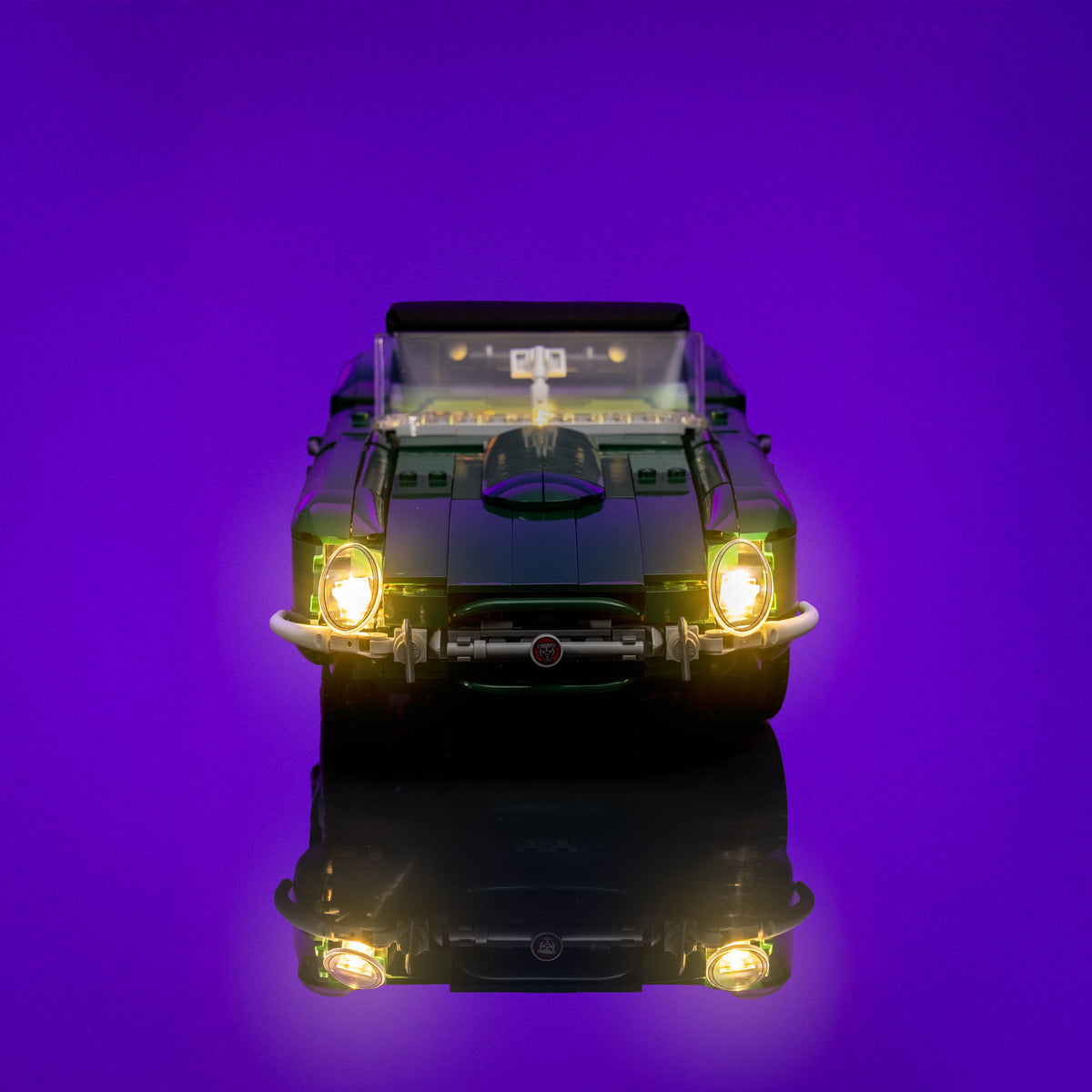 Phares blanc chaud illuminés de LEGO® Icons Jaguar E-Type
