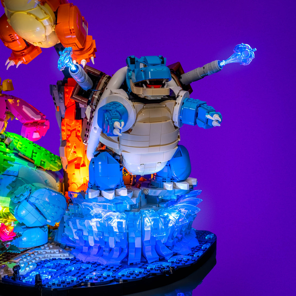 Blastoise con cannoni e onde illuminati in blu