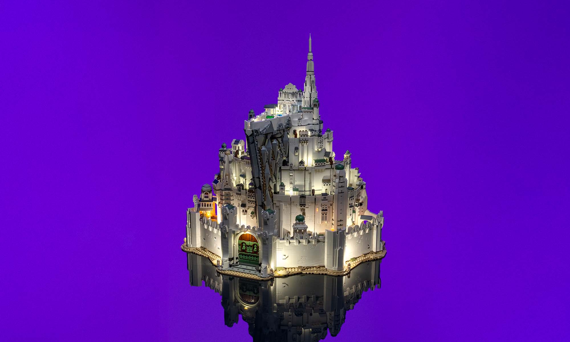 Minas Tirith mit eingeschalteter Beleuchtung