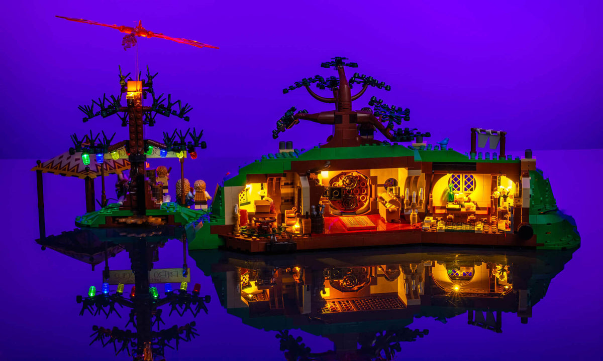 Warm beleuchtete Räume von Beutelsend im LEGO® Set Der Herr der Ringe: Das Auenland