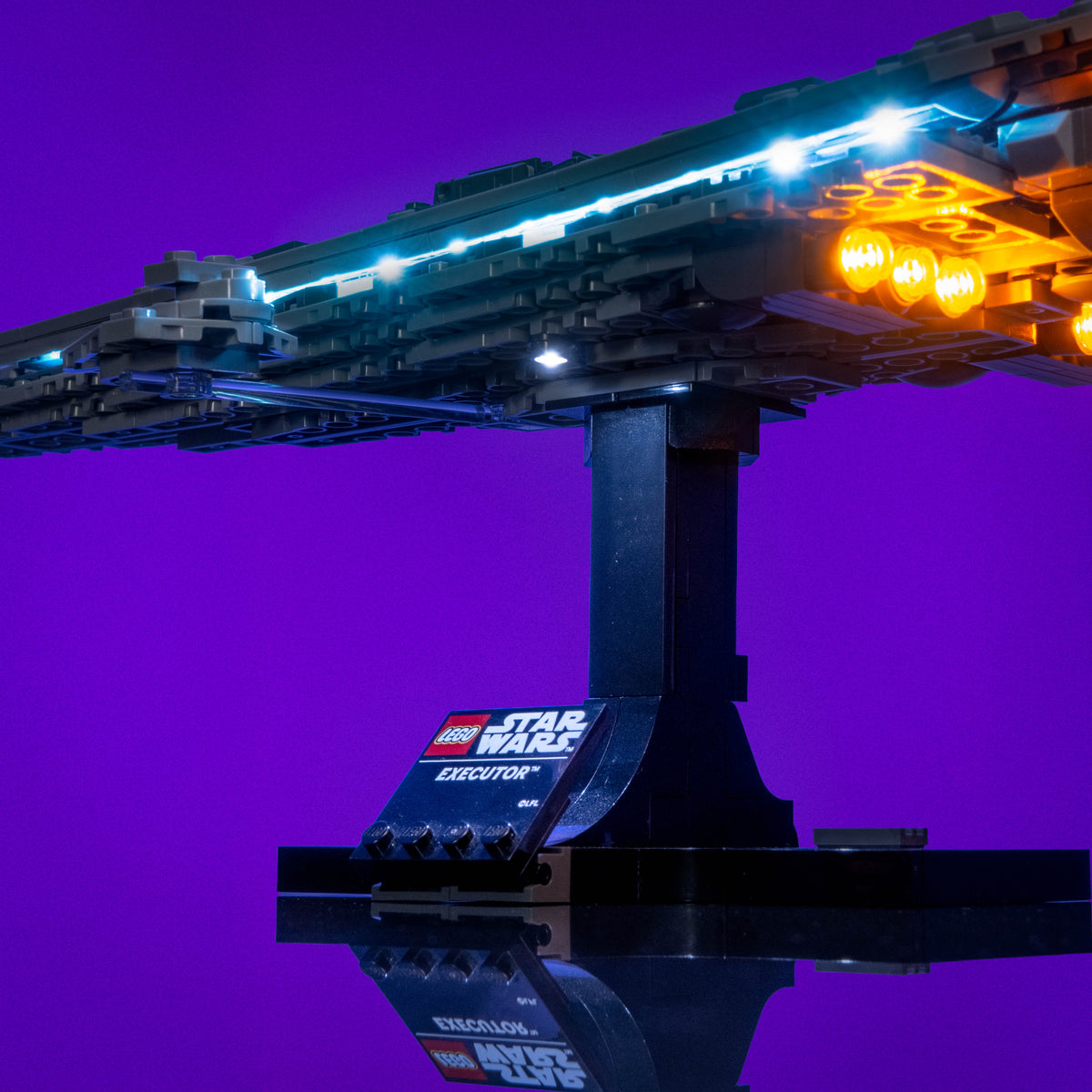 Socle illuminé en blanc froid de LEGO® Star Wars Le Super Destroyer Stellaire de classe Executor